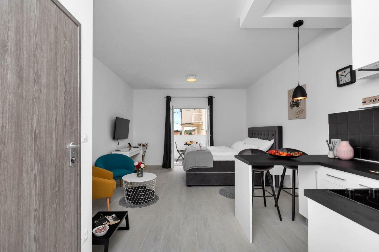 Apartments Morpheus Makarska Ngoại thất bức ảnh